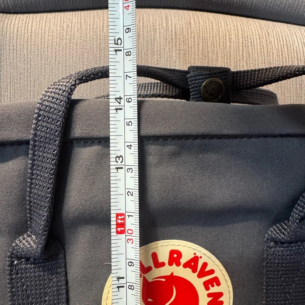Fjallraven Kanken Classic Backpack Gray Minimal Everyday School Travel Bag